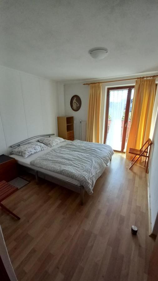 Draga - 2 Bedroom Apartment Tržič Kültér fotó